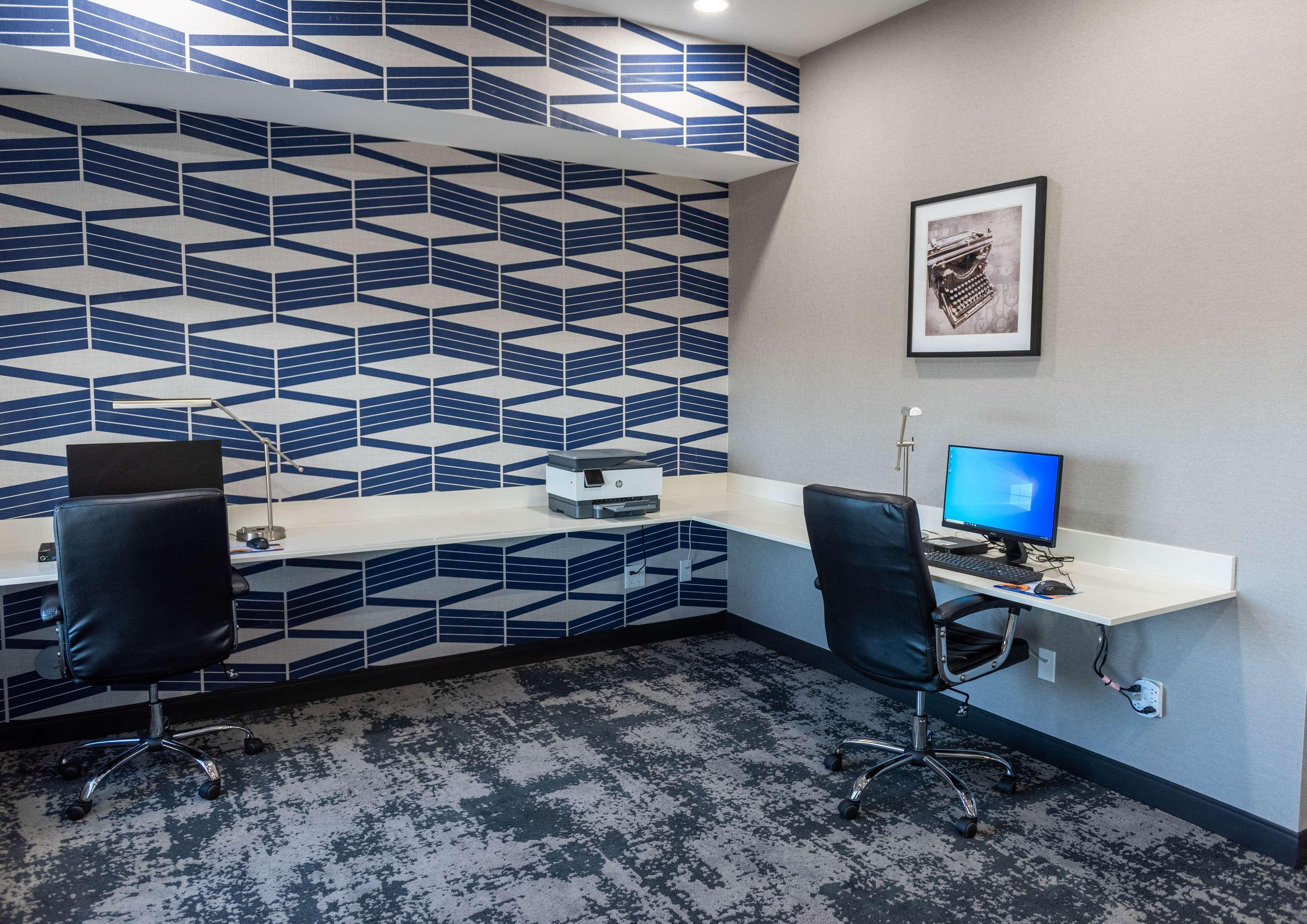 Best Western Premier Executive Residency Medicine Hat Extérieur photo
